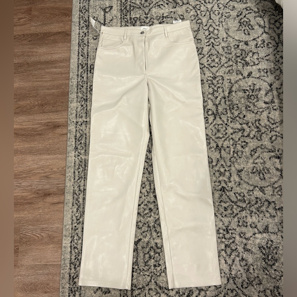 Wilfred Cream Straight Leg Women's Jeans